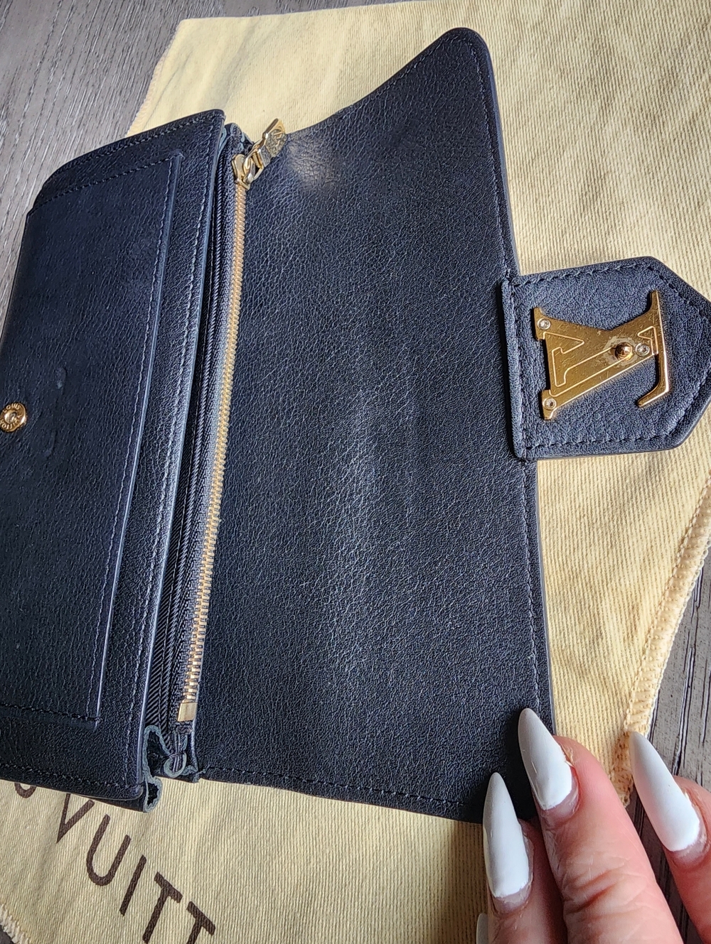 Authentic Louis Vuitton Black Leather Lockme Wallet - Picture 16 of 16